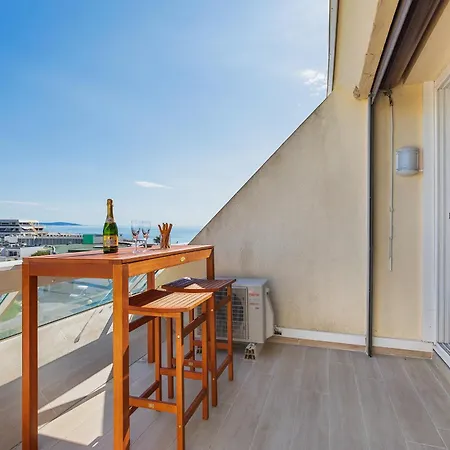 Tokyo Vice Apartment Agde
